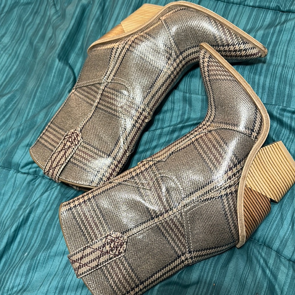Fendi Shoes | Fendi FF Western Boots Plaid Cowboy size 41 | Color: Brown/Tan |